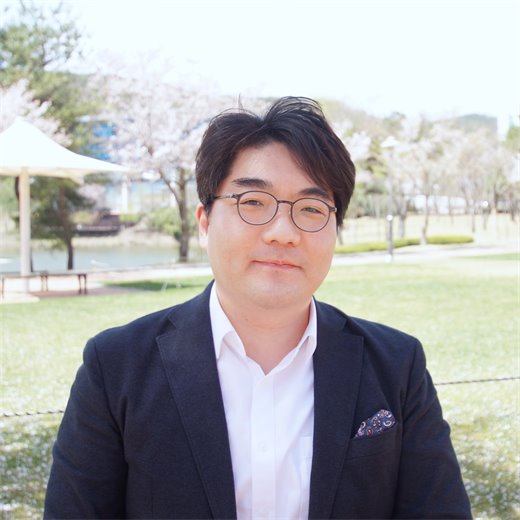 Won-Ki Jeong
